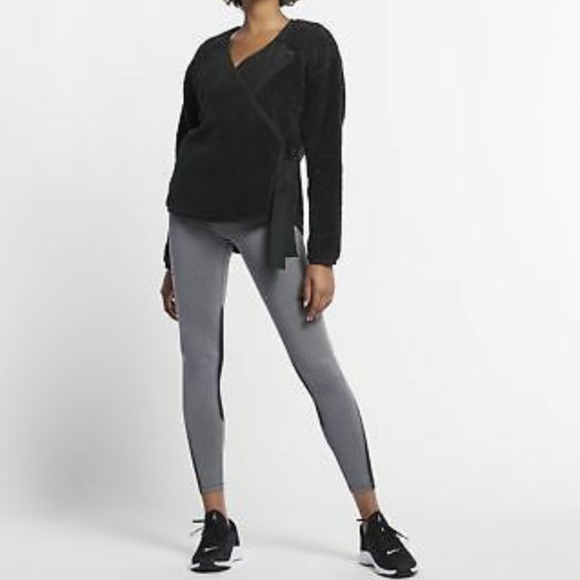 NWT Nike WOMENS SWEATSHIRT SHERPA TOP Wrap-Black - Picture 2 of 5
